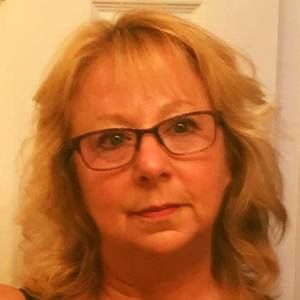 Meet your Posher, Joanie